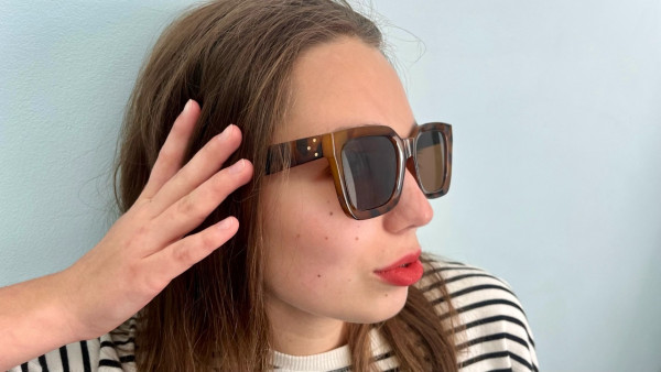 Самарцы обсудили трендовые темные очки