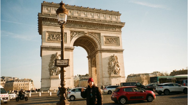 Студент-отличник из Самары добился успеха в индустрии моды Кыргызстана