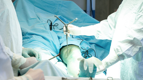 В Самаре спасли жизнь мужчине с разрушением костной ткани и гнойным воспалением