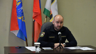 Вячеслав Федорищев с командой правительства работает в Рощинском