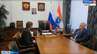 Губернатор Вячеслав Федорищев провел встречу с депутатом Госдумы Виктором Казаковым и Героем России Денисом Портнягиным