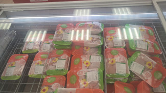 Минпромторг Самарской области: проблем с поставками мяса кур в торговые сети нет