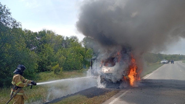Под Самарой на ходу загорелся автомобиль 27 июля