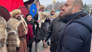 В Самаре на пл. Славы прошел фестиваль #Свои63