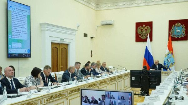 Губернатор Федорищев дал поручения по ремонту дорог на оперативном совещании