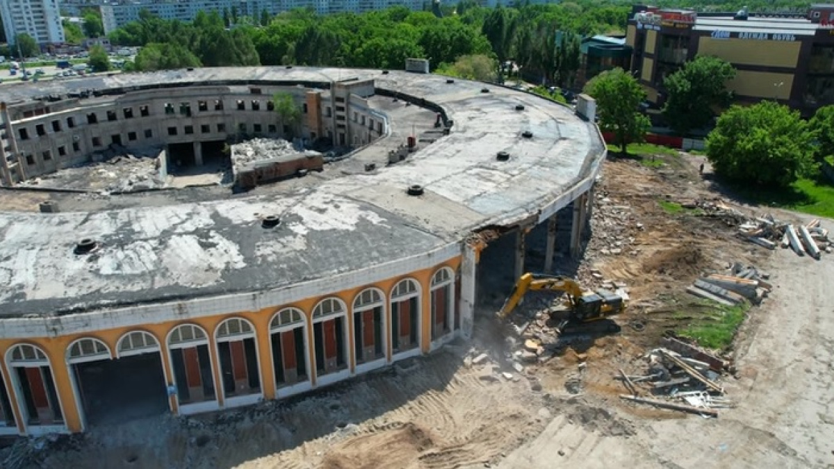 В Самаре сносят основное здание ТЦ «Колизей» – Новости Самары и Самарской  области – ГТРК Самара