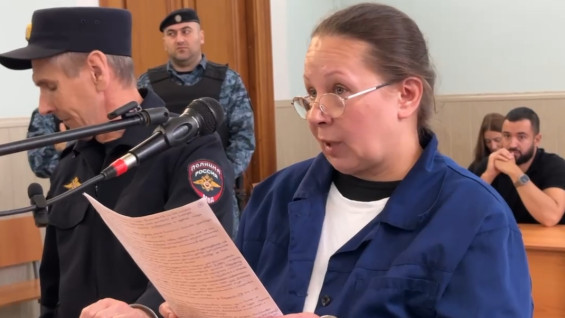Людмила Тархова обвинила дочь в воровстве у деда и бабушки