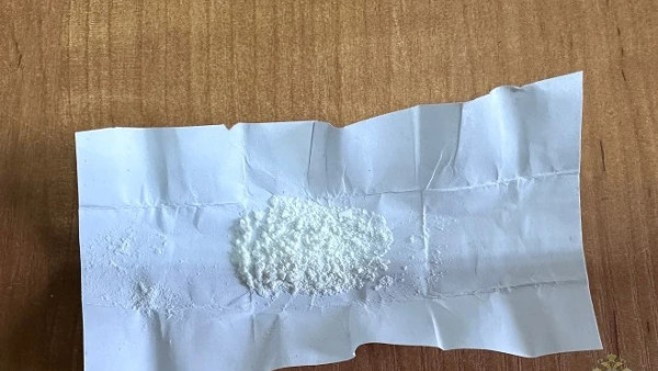 В Самарской области задержан 32-летний водитель с крупной партией наркотиков в бардачке автомобиля 