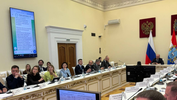 Последствия аварии на ул. Самарской хотят устранить до вечера 20 мая 2025 года