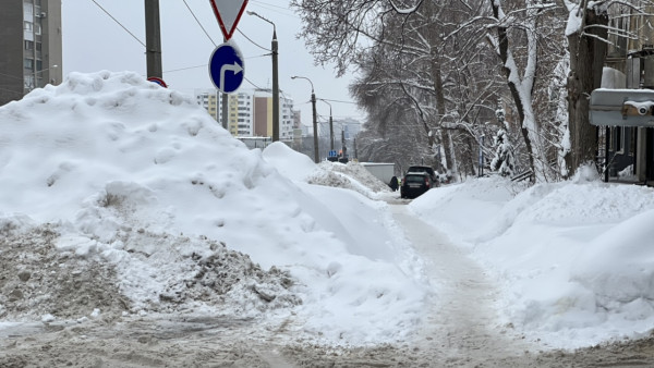 Самара утонула в снегу, уволен директор МП, дело Пузиковой закрыто и прием в первый класс по-новому: главные новости за 14 февраля 2022 года