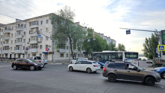 Светофоры погасли на оживленном перекрестке в центре Самары 19 мая 
