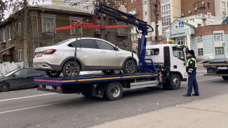 Самарцам рассказали, что делать с брошенными автомобилями во дворе