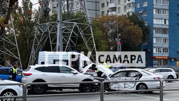 В Самаре водители перекрыли Московское шоссе