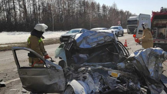 В Самарской области в кровавом ДТП погибли четыре человека, двое из них дети