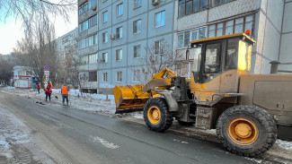 В Самарской области для расчистки дорог в выходные вышли 280 единиц техники