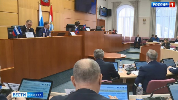 Губернская Дума внесла существенные поправки в бюджет региона