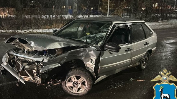 После столкновения двух Lada под Самарой в больнице оказались 6 человек