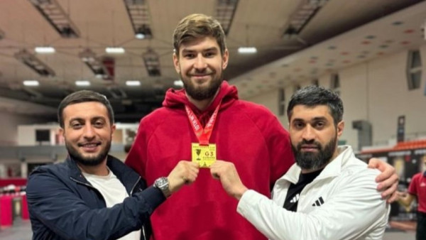 Самарский 28-летний богатырь Аюкаев разгромил всех соперников в Болгарии