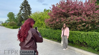 На Орловской набережной в Самаре зацвели декоративные яблони