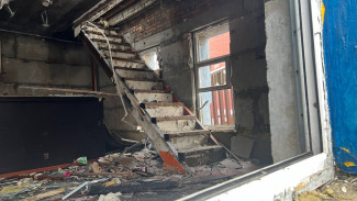 Глава СК РФ взял на контроль проблему многодетной семьи из аварийного дома