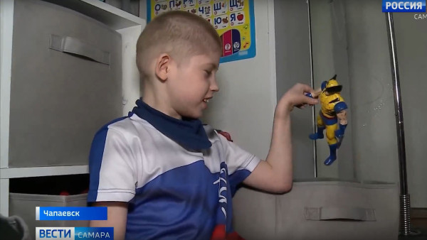 Самарцев просят помочь 12-летнему Денису с церебральным параличом