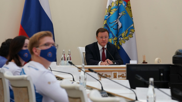 Дмитрий Азаров провел заседание комиссии Госсовета по культуре, посвященное патриотическому воспитанию