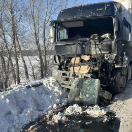 В Самарской области столкнулись 3 грузовика