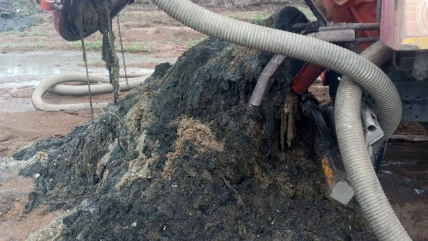 Специалисты «РКС-Самара» вывезли из канализации 73 грузовика мусора