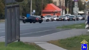 Полиция разыскивает нарушителя ПДД в Тольятти на улице Коммунистической