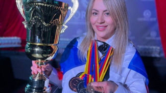 Самарский мастер парикмахерского искусства Е. Гурашкина рассказала о пути к победе на Чемпионате Мира