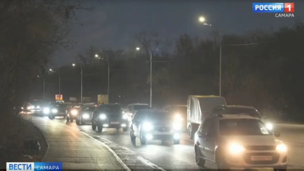 На Ракитовском шоссе в Самаре впервые появилось уличное освещение 