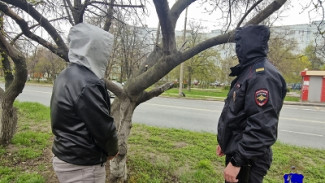 В Тольятти полицейские ППС задержали женщину с подозрительным веществом