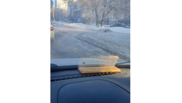 В Самаре затопило проспект Кирова в лютый мороз