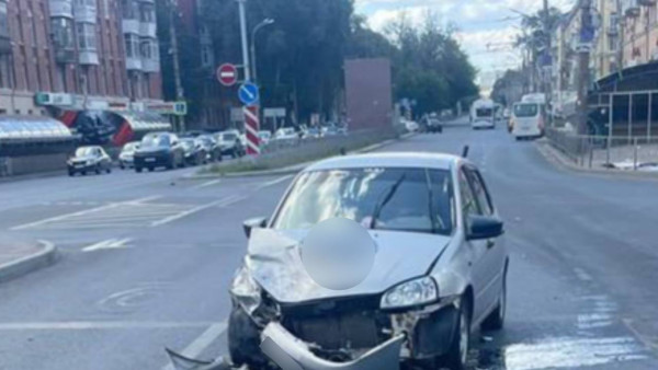 ДТП на улице Победы в Самаре парализовало движение 28 июля