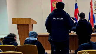 В Самаре полицейские обнаружили подростков в двух ночных клубах