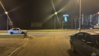 В Самаре подросток на электромопеде сбил велосипедистку