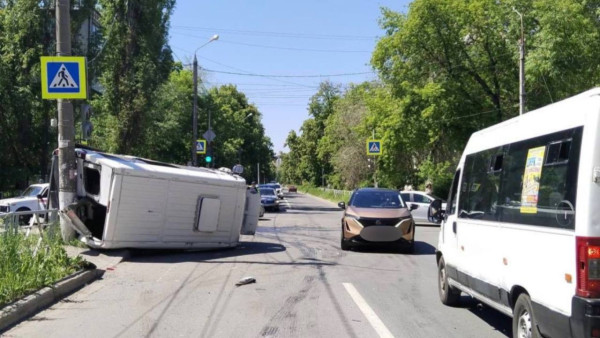 Бастрыкин затребовал доклад о ДТП с детьми в перевернувшейся маршрутке под Самарой