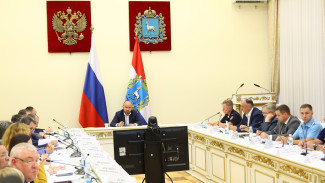 Глава региона дал поручения по обеспечению безопасности дорожного движения