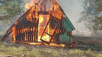 Под Самарой сгорела турбаза