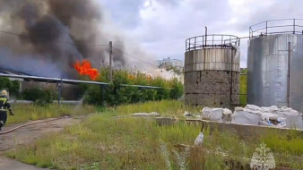 Опубликованы кадры крупного пожара в магазине стройматериалов в Самарской области 