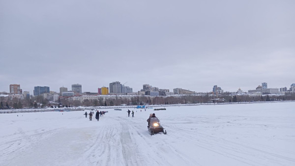 Самарские спасатели рассказали, где на Волге самый прочный лед