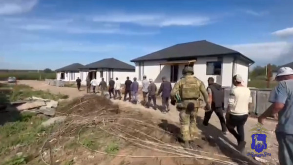 Под Самарой на стройке поймали мигрантов без документов