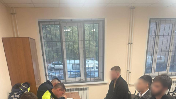 В Самаре водителей свадебного кортежа наказали за массовые нарушения ПДД