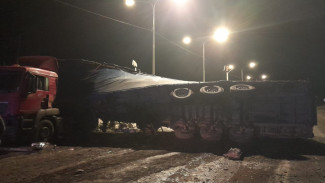 Серия крупных аварий с грузовиками произошла в Самарской области