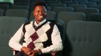 Цвет кожи — не повод для обид: самарский инженер из Африки рассказал о пользе самоиронии