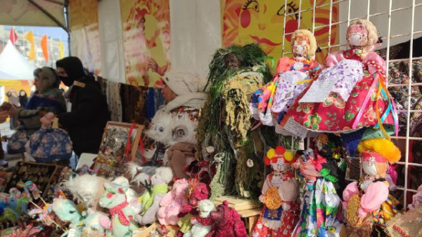 Масленичные гуляния развернулись на площади Куйбышева 2 марта