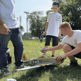 В Самаре проходят всероссийские соревнования по авиамоделированию