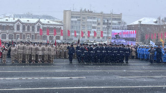 На площади Куйбышева в Самаре прошел XIV Парад Памяти