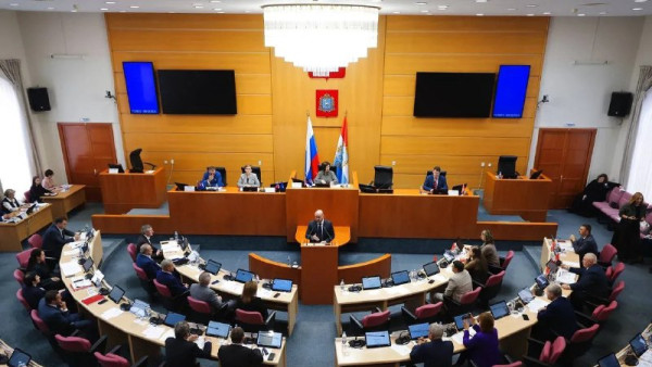 Вячеслав Федорищев объявил о переименовании вице-губернаторов в заместителей по новому Уставу  