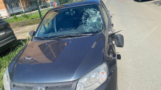 В центре Самары школьница попала под колеса LADA Granta